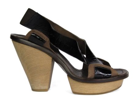 Marni Brown Patent Shoes on Sale